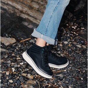 COUGAR Savant Waterproof High Top Sneaker (Women) BLACK NIB SIZE 7